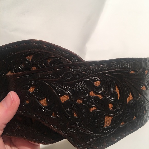 STUNNING Ray Pohja Tooled Leather Western Belt